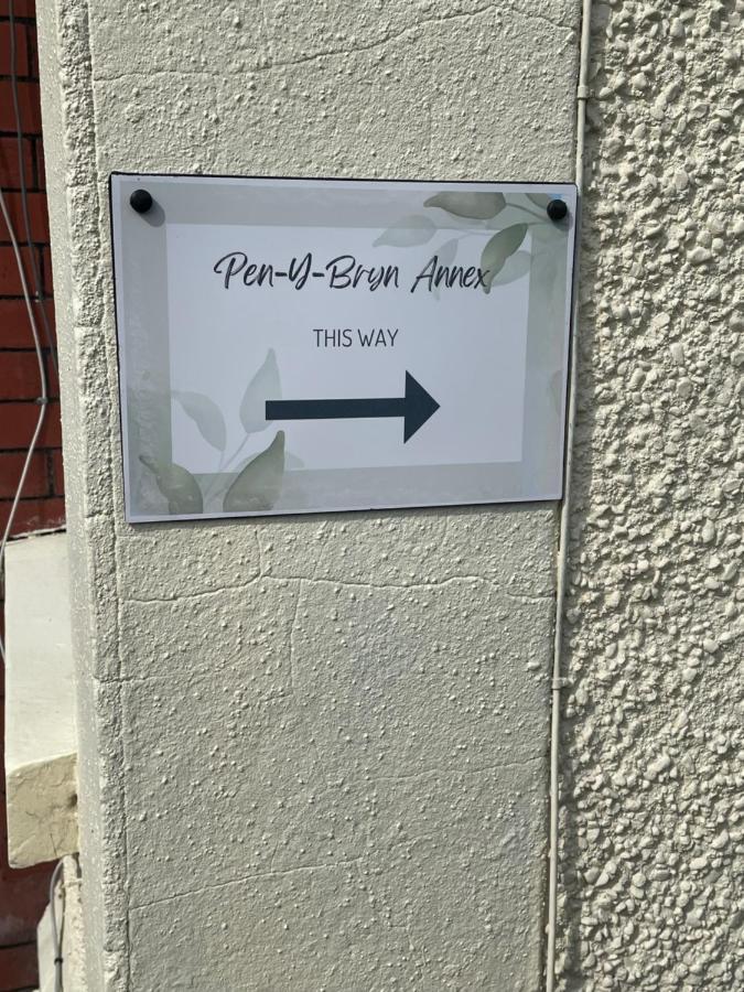 Pen-Y-Bryn Annex Ξενοδοχείο Brynmenyn Εξωτερικό φωτογραφία